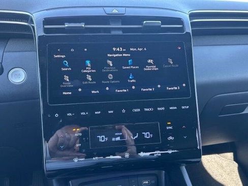 Used 2022 Hyundai Santa Cruz Limited image 11