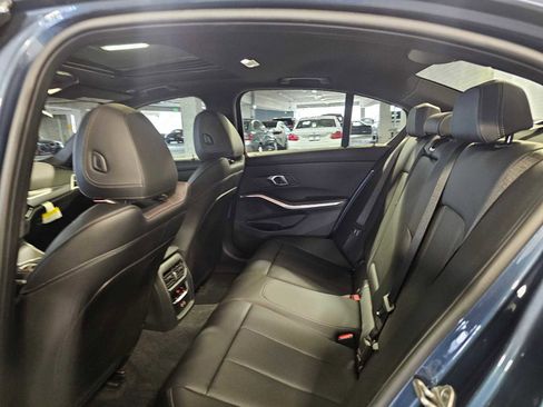 Used 2025 BMW 330i xDrive Sedan w/ Convenience Package image 38