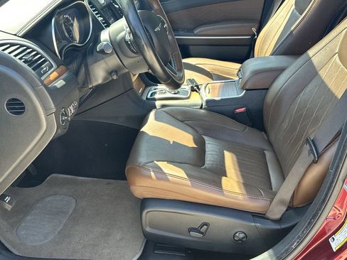 Used 2018 Chrysler 300 C w/ Sun, Sound & Nav Package image 9