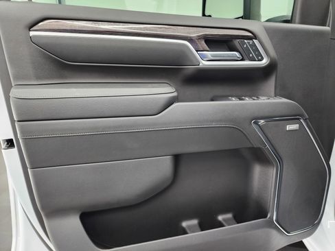 Used 2024 Chevrolet Silverado 3500 LTZ w/ LTZ Convenience Package image 43