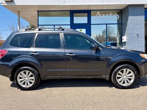 Used 2012 Subaru Forester 2.5X Premium w/ All-Weather Pkg AWD/4WD image 4