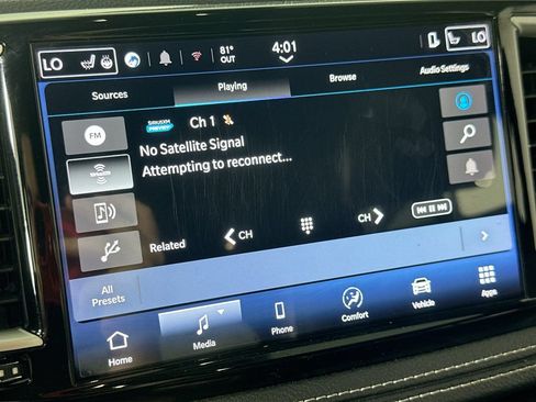 Used 2025 Chrysler Pacifica Select FWD image 31