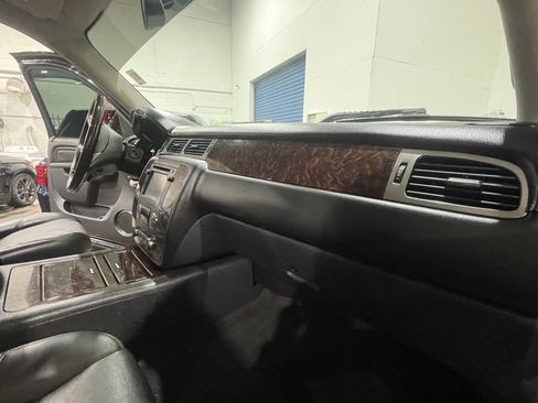 Used 2013 GMC Sierra 3500 Denali image 16