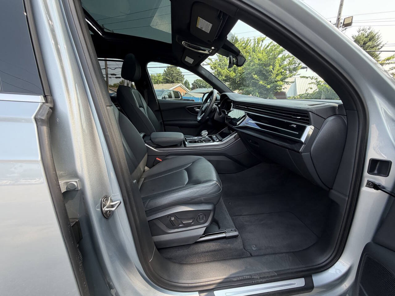 Used 2023 Audi Q7 2.0T Premium Plus w/ Premium Plus Package AWD/4WD image 19