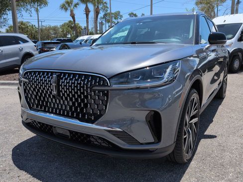 Used 2025 Lincoln Aviator Reserve w/ Equipment Group 201A AWD/4WD image 9