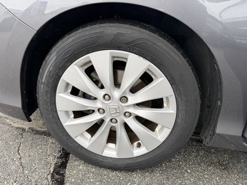 Used 2015 Honda Accord EX image 32