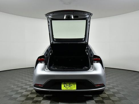 New 2026 Toyota Prius LE image 25