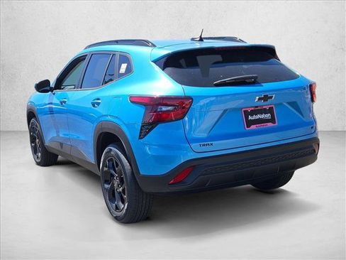 New 2026 Chevrolet Trax LT w/ Midnight Edition image 9