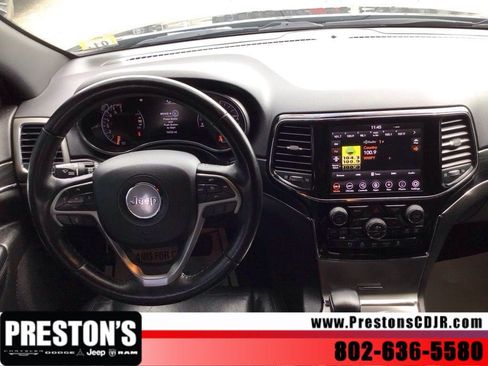 Used 2020 Jeep Grand Cherokee Limited AWD/4WD image 11