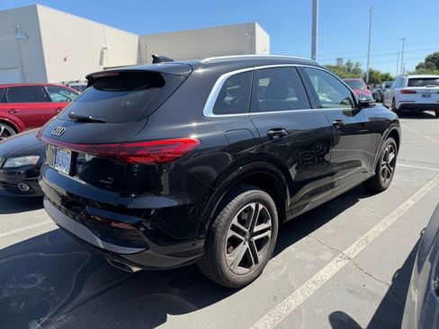 Used 2025 Audi Q5 Premium w/ Convenience Package AWD/4WD image 5
