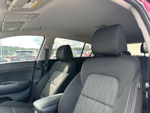 Used 2020 Kia Sportage LX AWD/4WD image 12