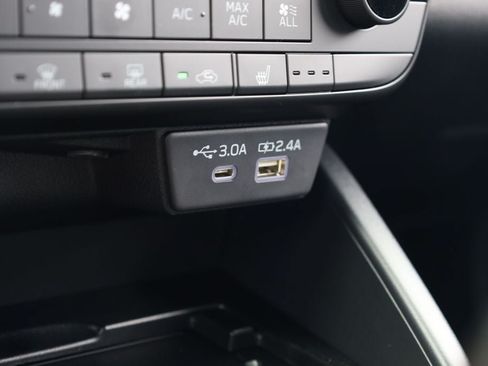 New 2026 Subaru Outback Limited AWD/4WD image 13