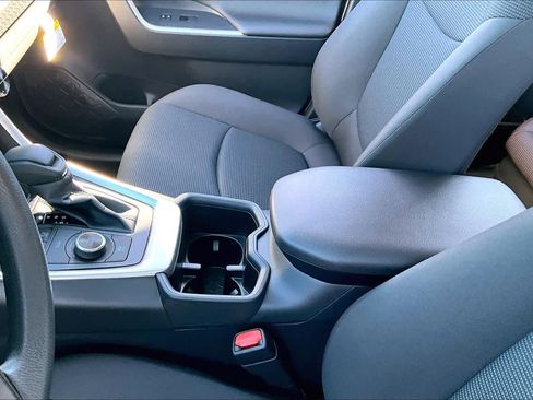 Used 2025 Toyota RAV4 LE image 13