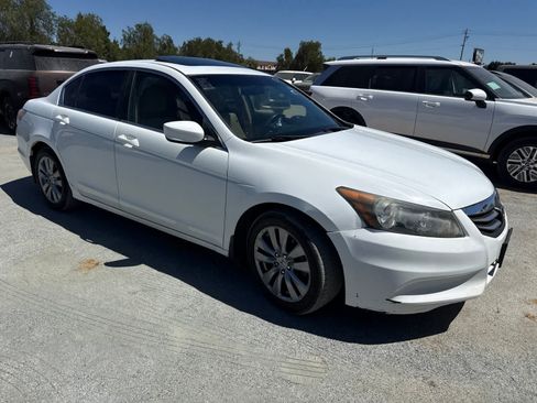 Used 2012 Honda Accord EX image 3