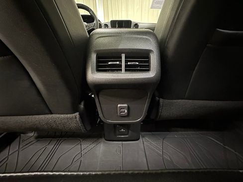 Certified 2022 Chevrolet Equinox RS w/ RS Leather Package image 34