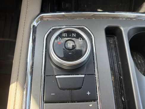 Used 2021 Ford Expedition XLT AWD/4WD image 35