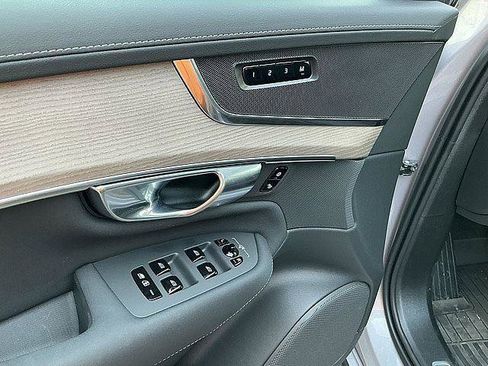 New 2026 Volvo XC90 B6 Plus w/ Protection Package AWD/4WD image 15
