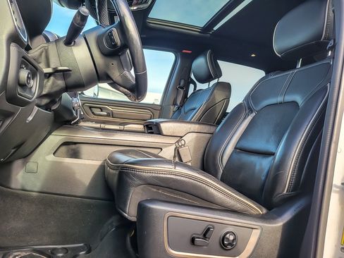 Used 2020 RAM 1500 Limited image 7