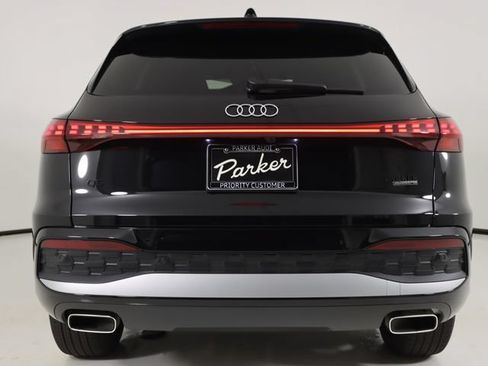 Certified 2025 Audi Q5 Premium w/ Premium Plus AWD/4WD image 4