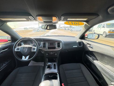 Used 2012 Dodge Charger SE w/ Connectivity Group image 14