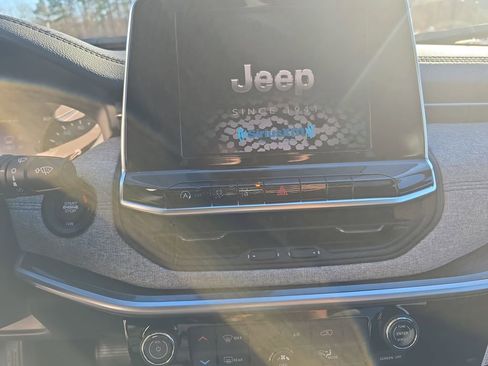 New 2026 Jeep Compass Latitude AWD/4WD image 20