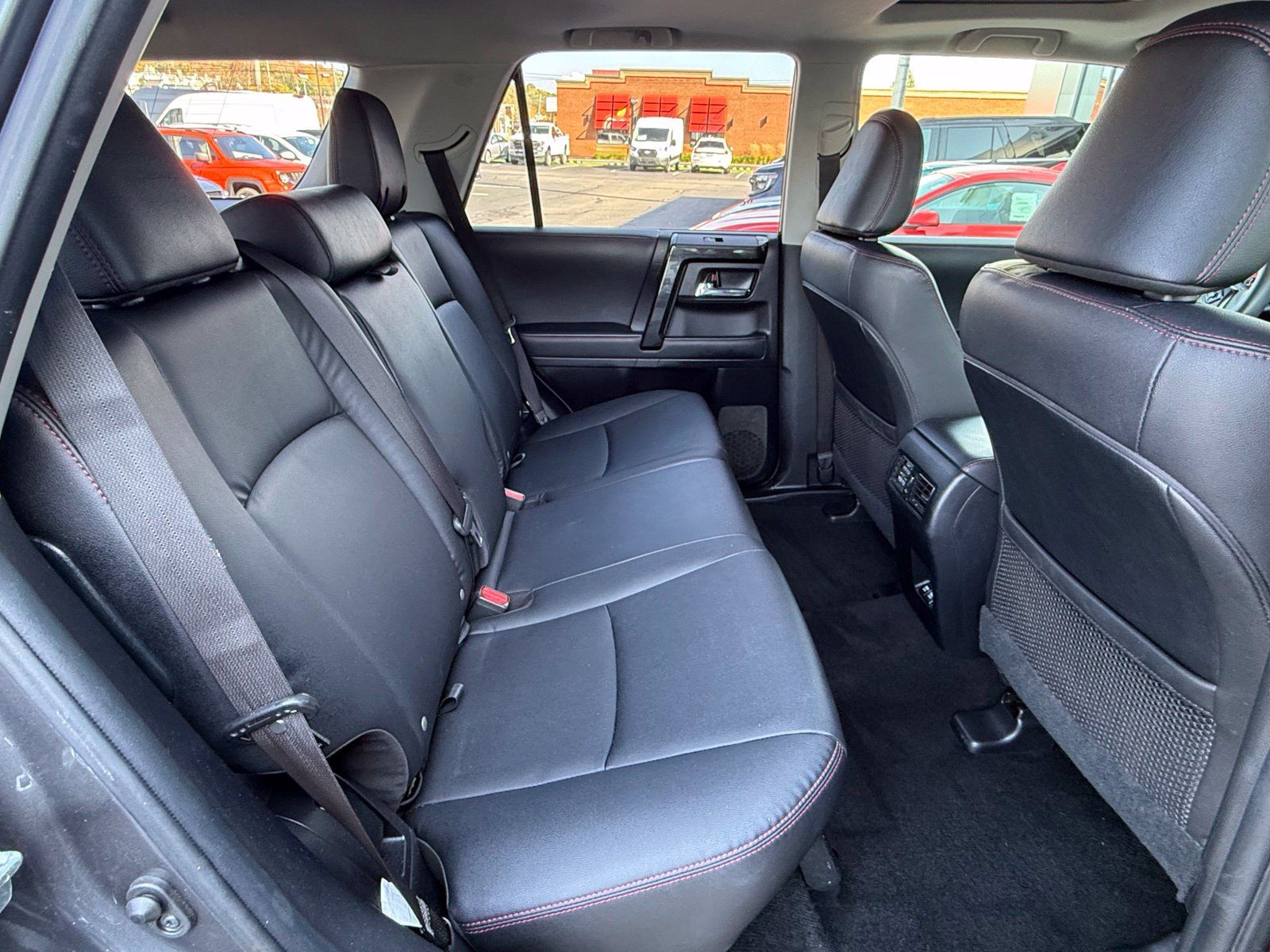 Used 2022 Toyota 4Runner TRD Off-Road Premium AWD/4WD image 14