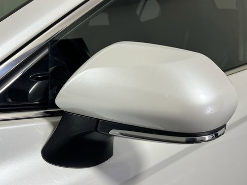 Used 2020 Toyota Camry XSE image 12