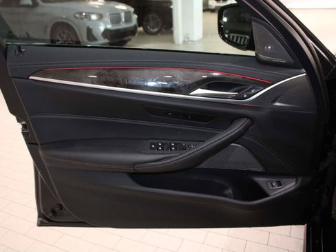 Certified 2023 BMW M550i xDrive image 10