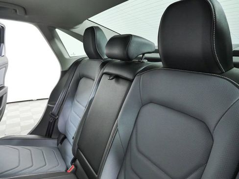 Used 2025 Volkswagen Jetta SEL FWD image 29