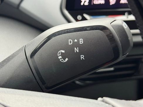 Used 2025 Volkswagen ID.4 Pro image 29