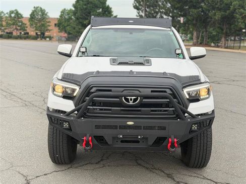 Used 2017 Toyota Tacoma SR w/ Tow Package AWD/4WD image 2