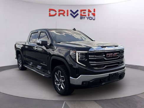 Used 2025 GMC Sierra 1500 SLT w/ SLT Premium Package AWD/4WD image 2