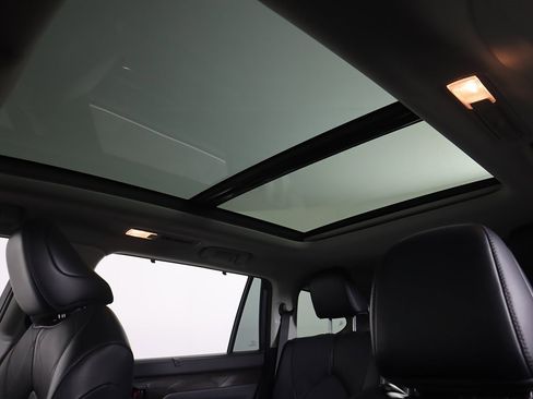 Used 2022 Toyota Highlander Platinum image 26