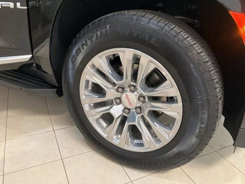 Used 2024 GMC Yukon Denali image 34
