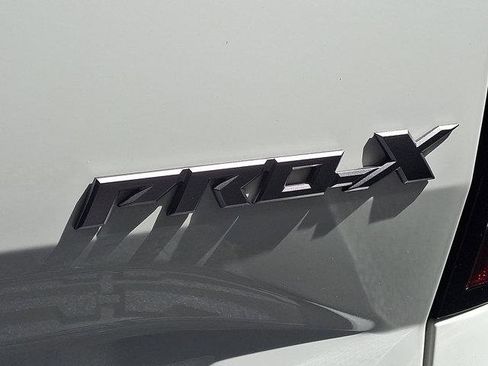 Used 2022 Nissan Frontier Pro-X image 29