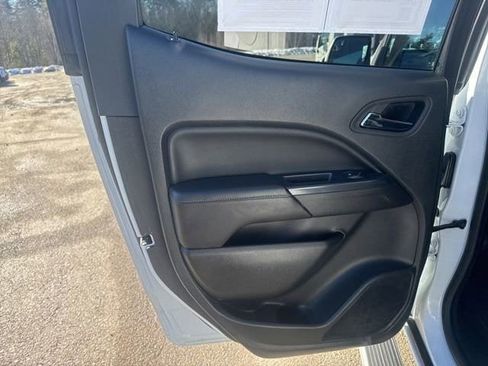 Used 2022 GMC Canyon Elevation w/ Elevation Premium Package image 23