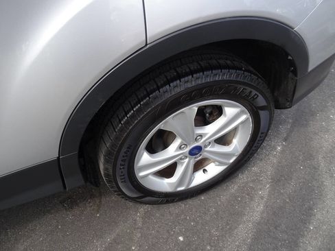 Used 2013 Ford Escape SE image 18