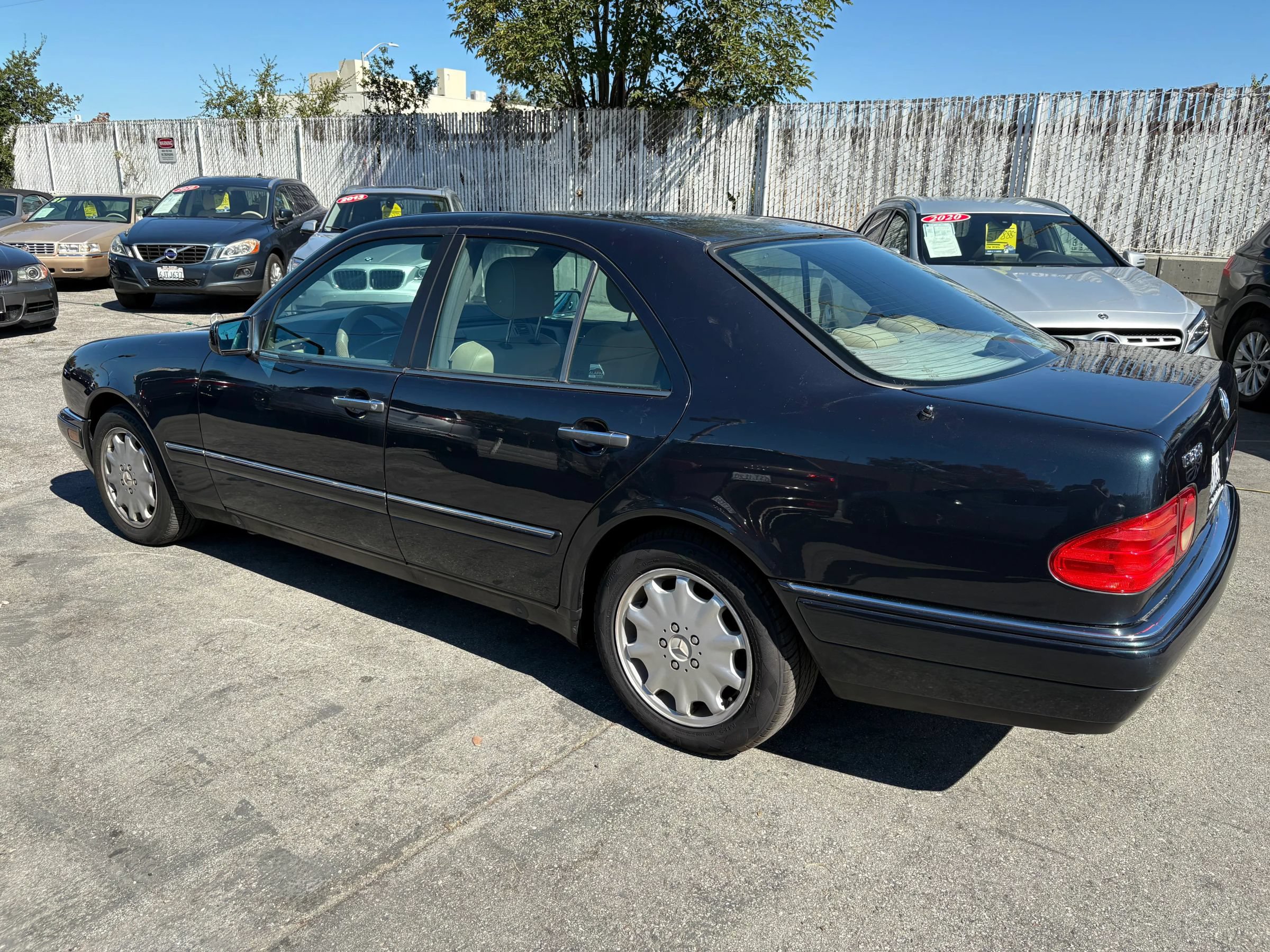 Used 1996 Mercedes-Benz E 320 Sedan image 5