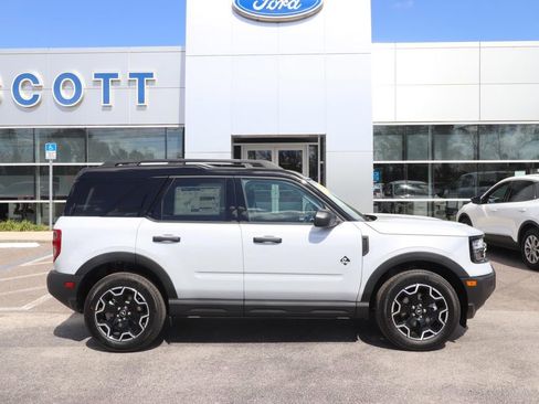 New 2026 Ford Bronco Sport Outer Banks image 16