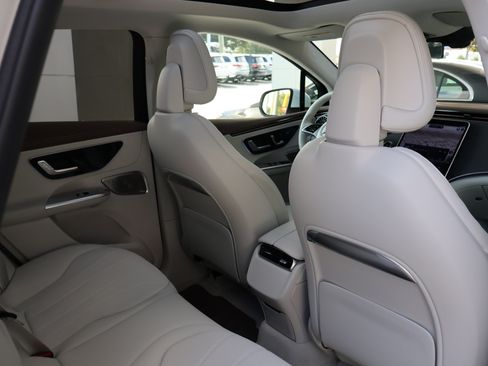 Used 2025 Mercedes-Benz EQE 350+ 4MATIC SUV image 26