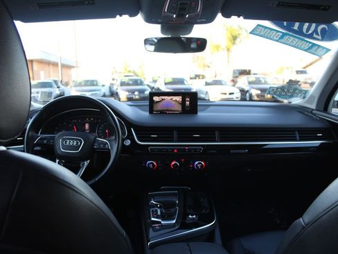 Used 2017 Audi Q7 3.0T Premium Plus image 30