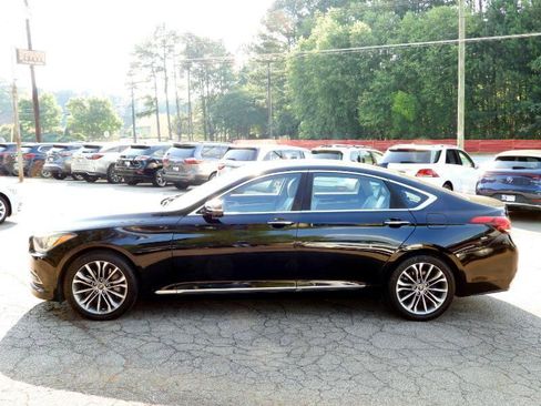 Used 2015 Hyundai Genesis 3.8 image 13