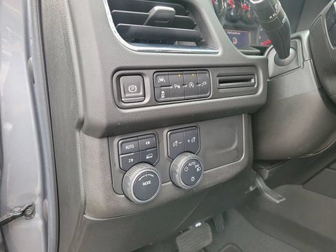Used 2022 Chevrolet Suburban LS w/ Driver Alert Package AWD/4WD image 25