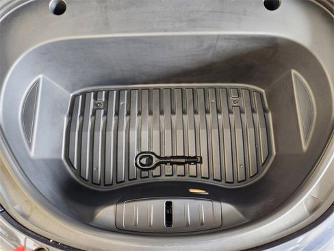 Used 2022 Tesla Model 3 Performance image 30