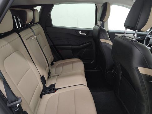 Used 2021 Ford Escape SEL w/ Technology Package image 19