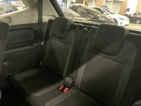 Used 2019 Volkswagen Tiguan S FWD image 12