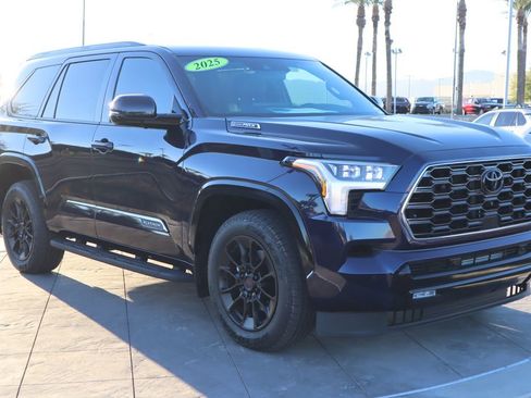 Used 2025 Toyota Sequoia Platinum image 3