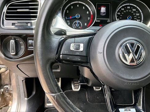 Used 2016 Volkswagen Golf R 4-Door w/ Driver Assistance Package AWD/4WD image 10
