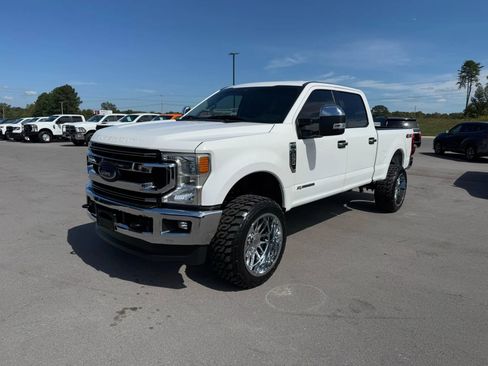 Used 2020 Ford F250 XLT image 2
