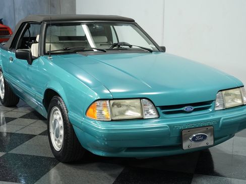 Used 1992 Ford Mustang LX image 14